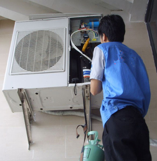 定南空调开机无反应维修